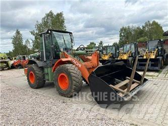Hitachi ZW 150 Kolesové nakladače