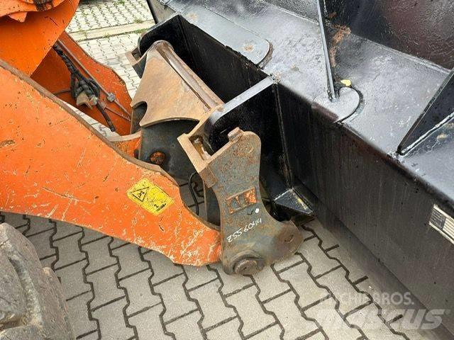 Hitachi ZW 150 Kolesové nakladače