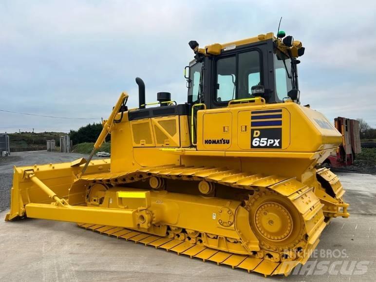 Komatsu D 65PX-18 Pásové dozéry