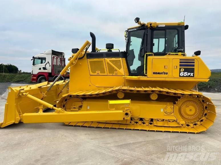Komatsu D 65PX-18 Pásové dozéry