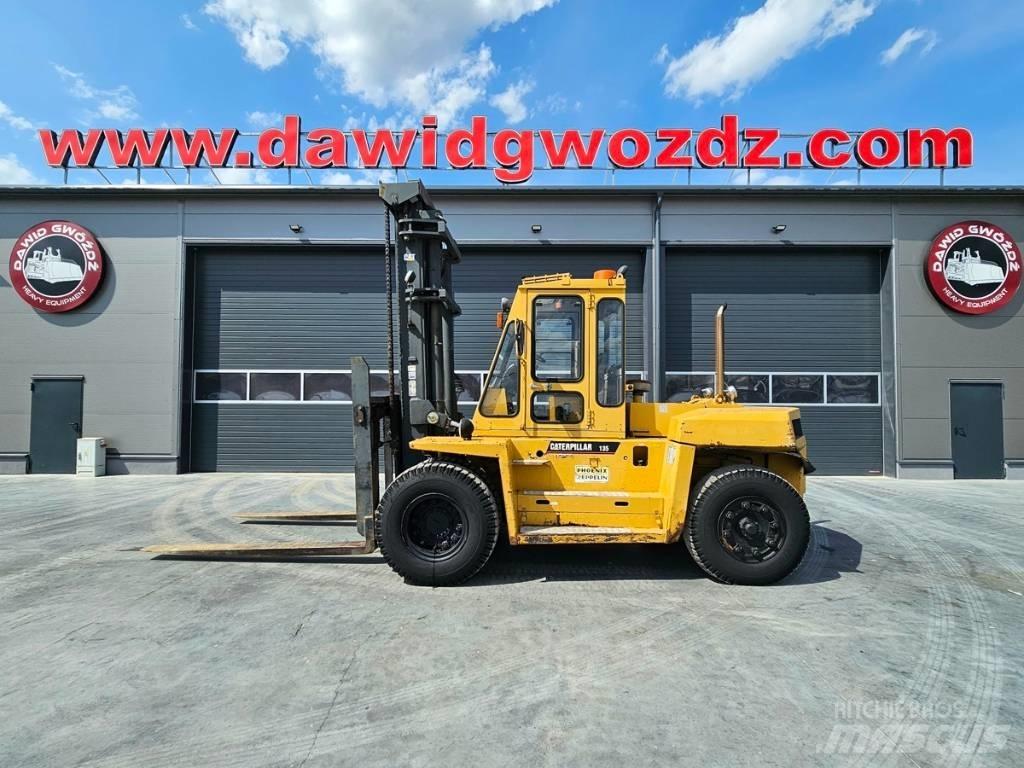 CAT DP 135 Kontajnerové manipulátory