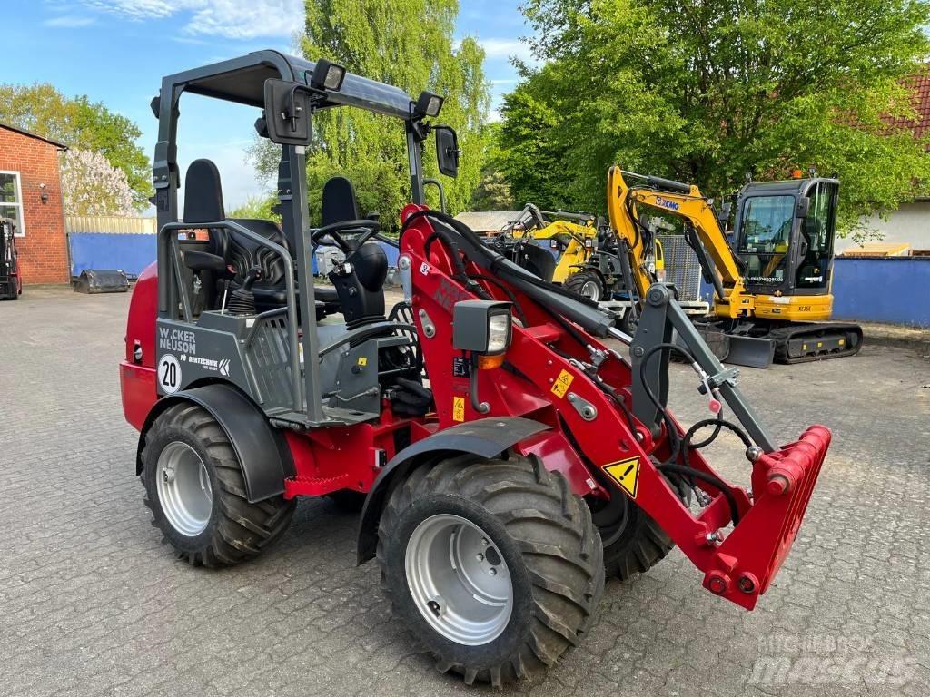 Wacker Neuson WL 20 Kolesové nakladače