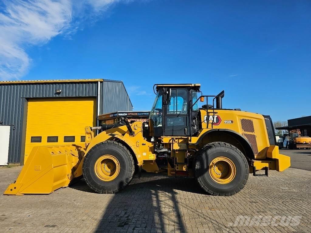 CAT 950L Kolesové nakladače