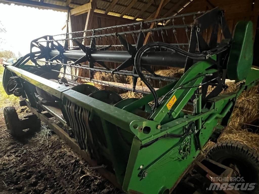 John Deere 1470 Kombinované zberacie stroje