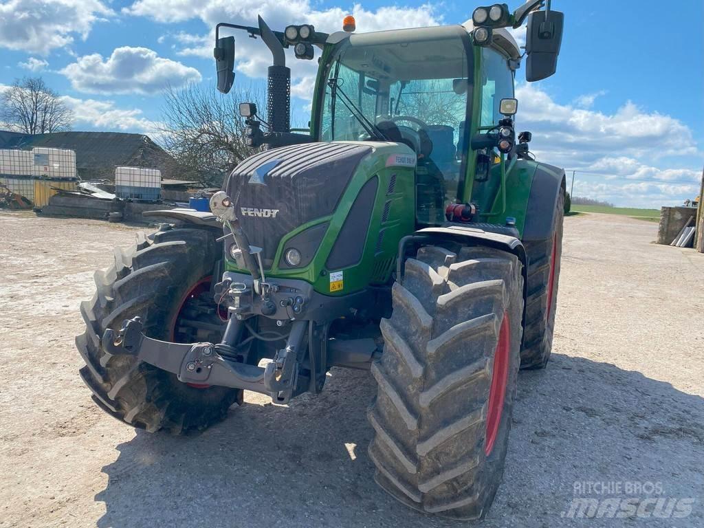 Fendt 516 Vario Traktory