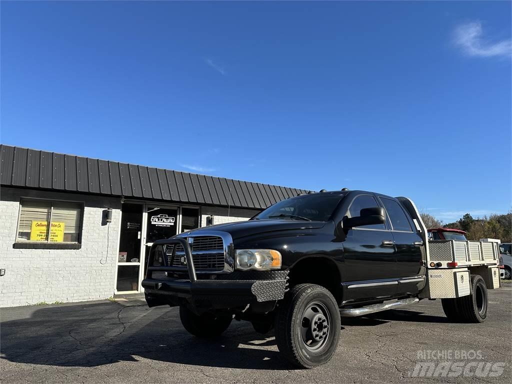 Dodge RAM 3500 Plošinové nákladné automobily/nákladné automobily so sklápacími bočnicami