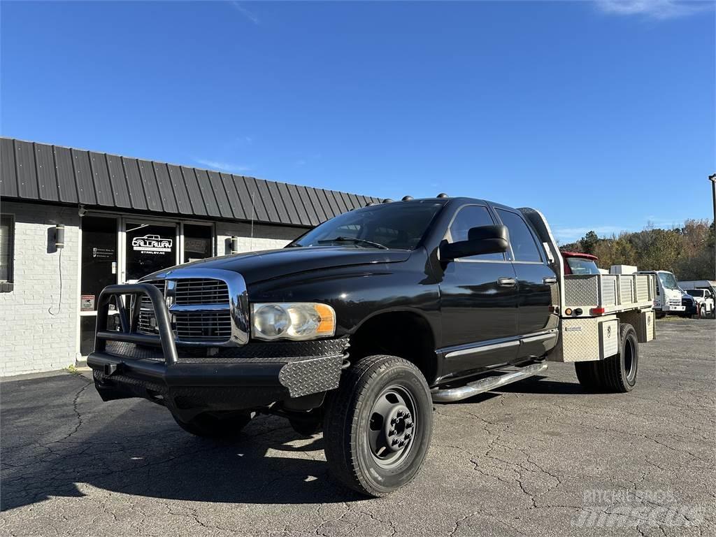 Dodge RAM 3500 Plošinové nákladné automobily/nákladné automobily so sklápacími bočnicami