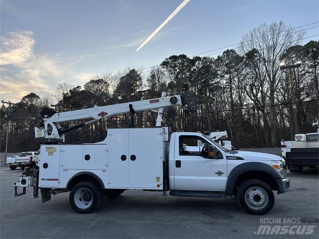 Ford F550 Komunálne / Multi-úžitkové vozidlá