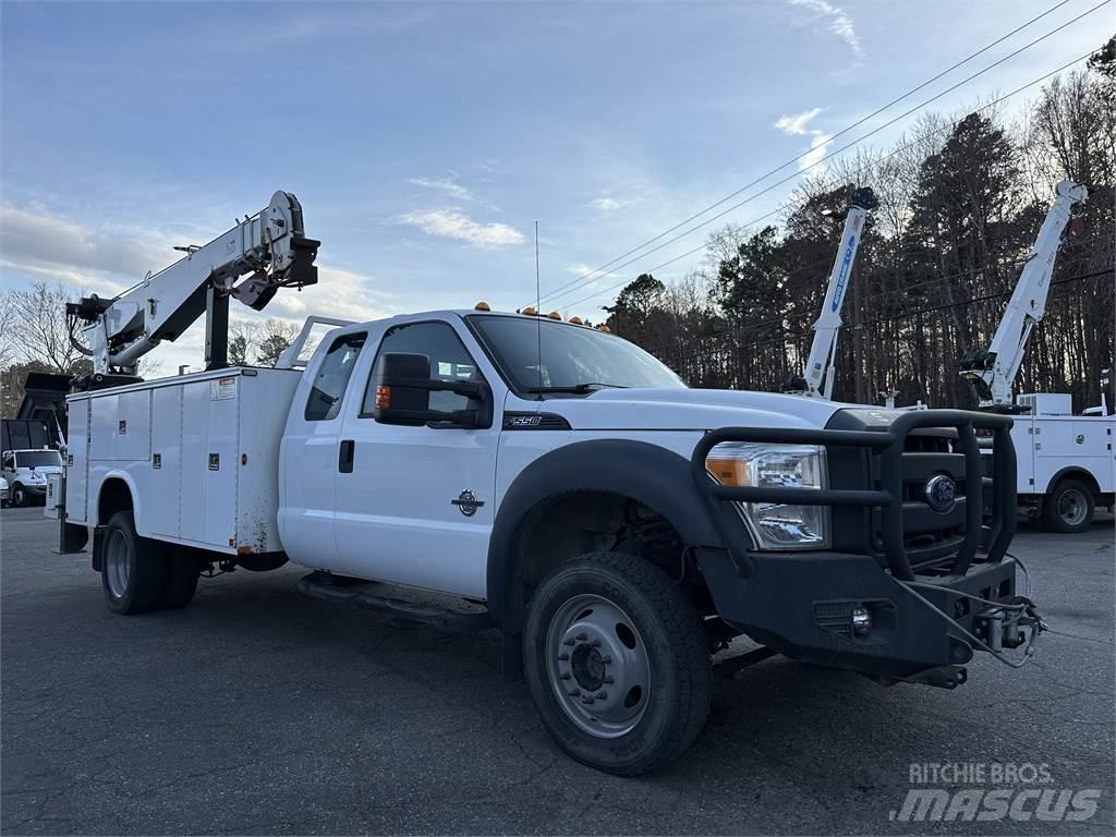 Ford F550 Komunálne / Multi-úžitkové vozidlá