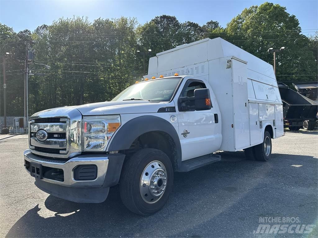 Ford F550 Komunálne / Multi-úžitkové vozidlá