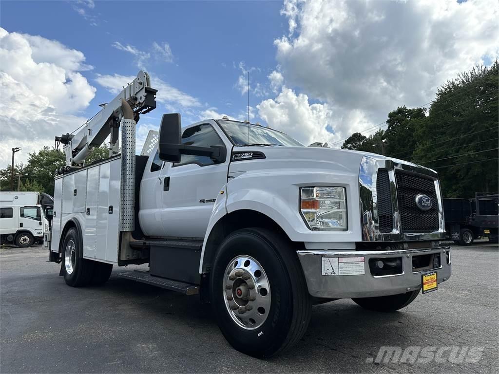 Ford F750 Komunálne / Multi-úžitkové vozidlá