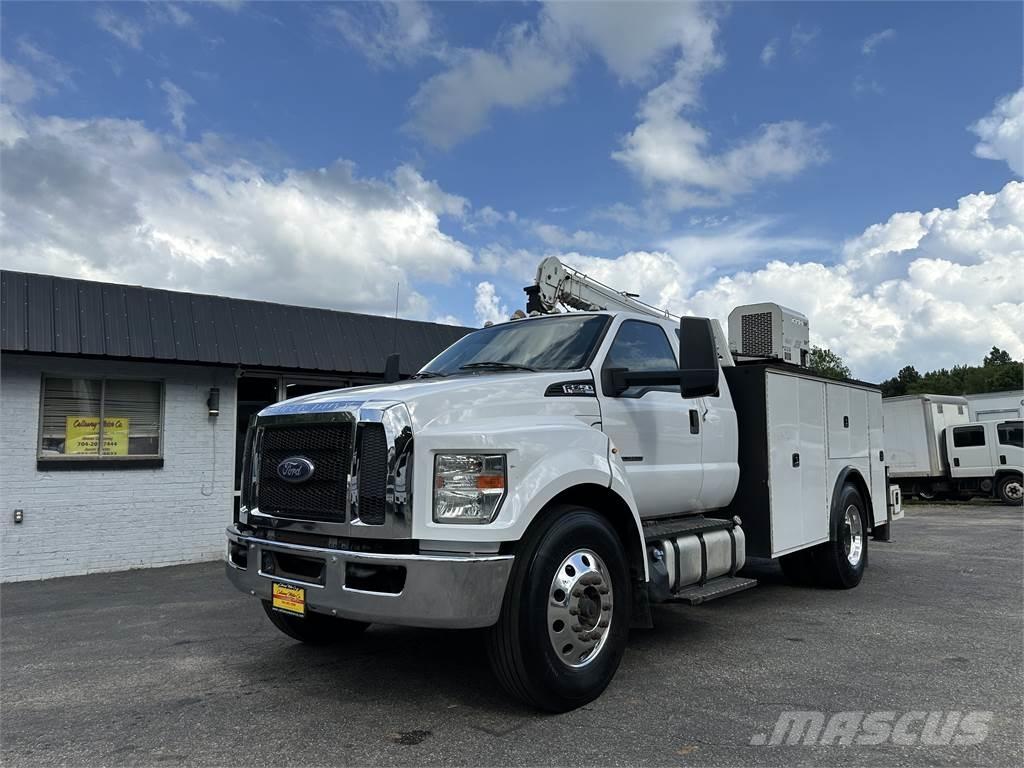 Ford F750 Komunálne / Multi-úžitkové vozidlá