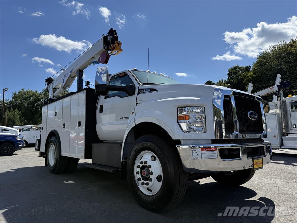 Ford F750 Komunálne / Multi-úžitkové vozidlá