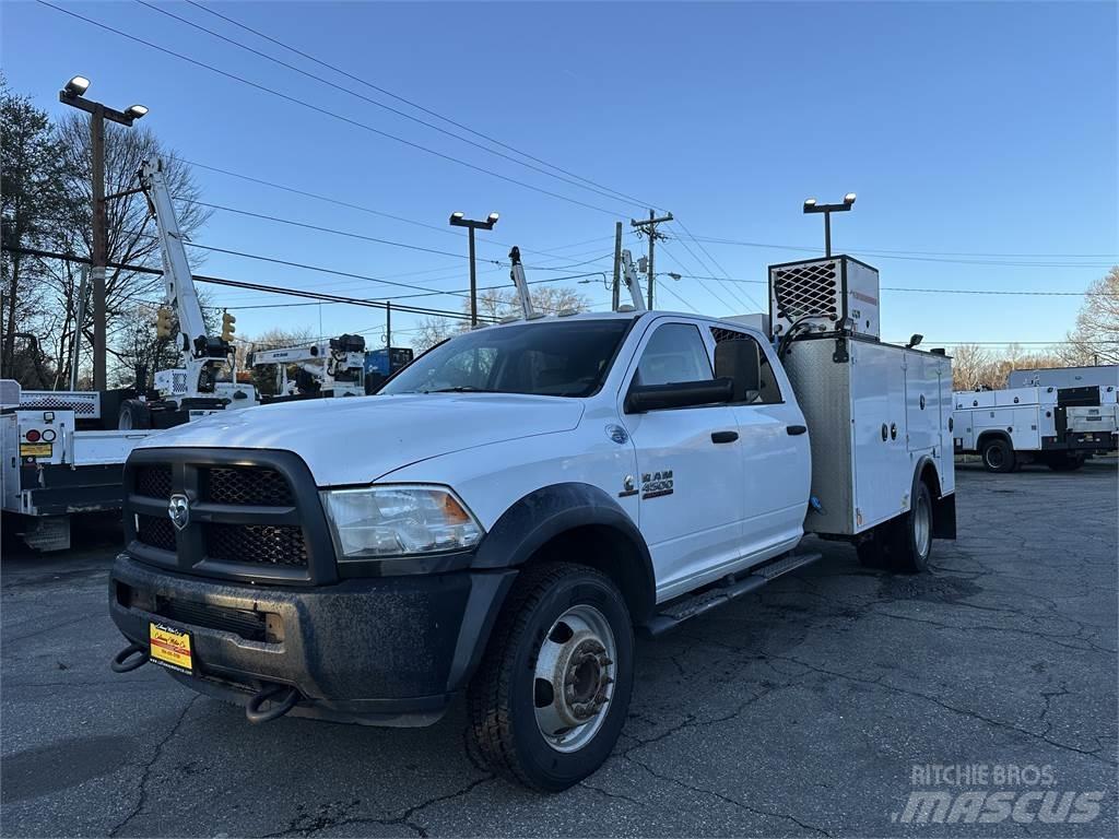 RAM 4500 Komunálne / Multi-úžitkové vozidlá