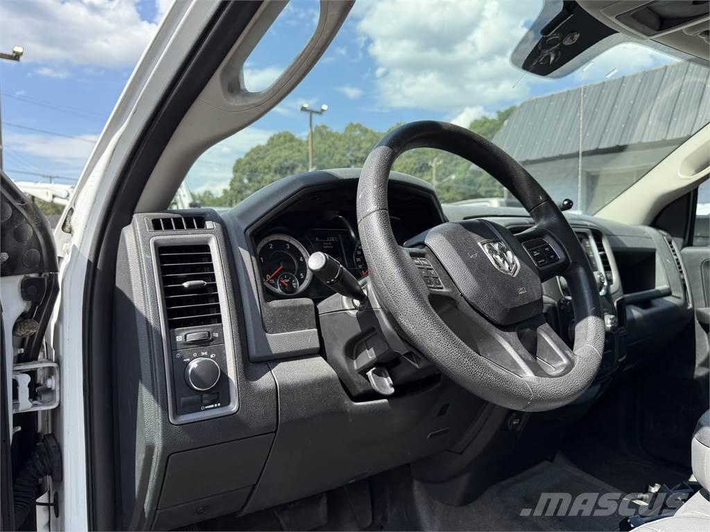 RAM 5500 Komunálne / Multi-úžitkové vozidlá