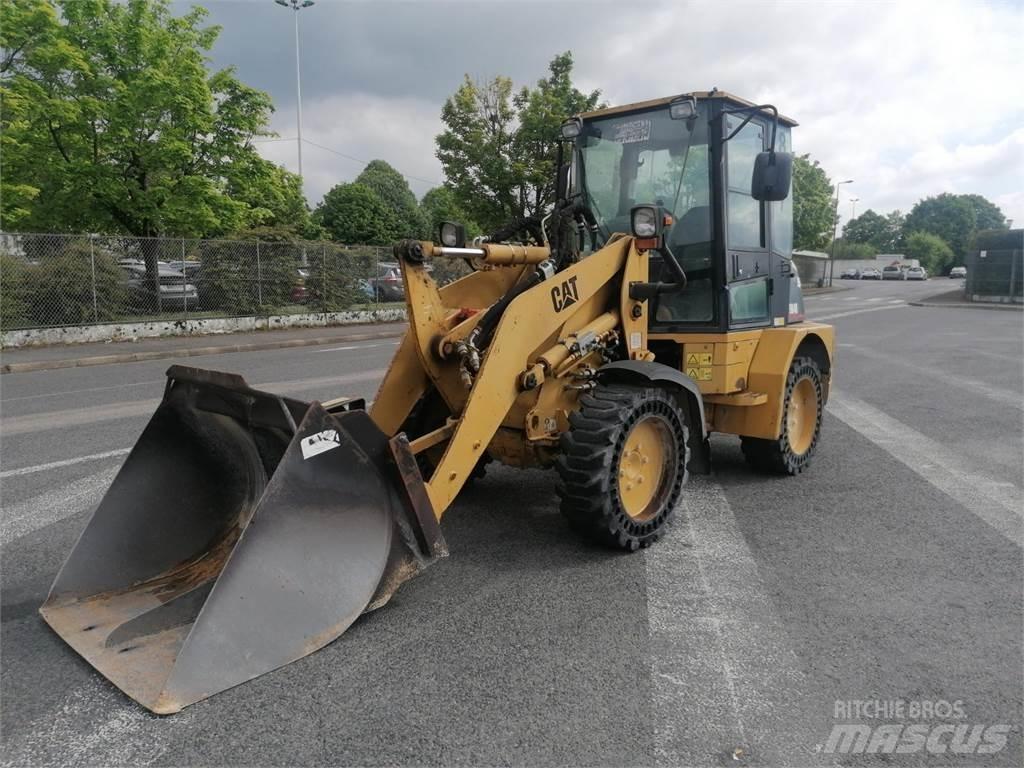 CAT 904B Ďalšie nakladače, rýpadlá a príslušenstvo