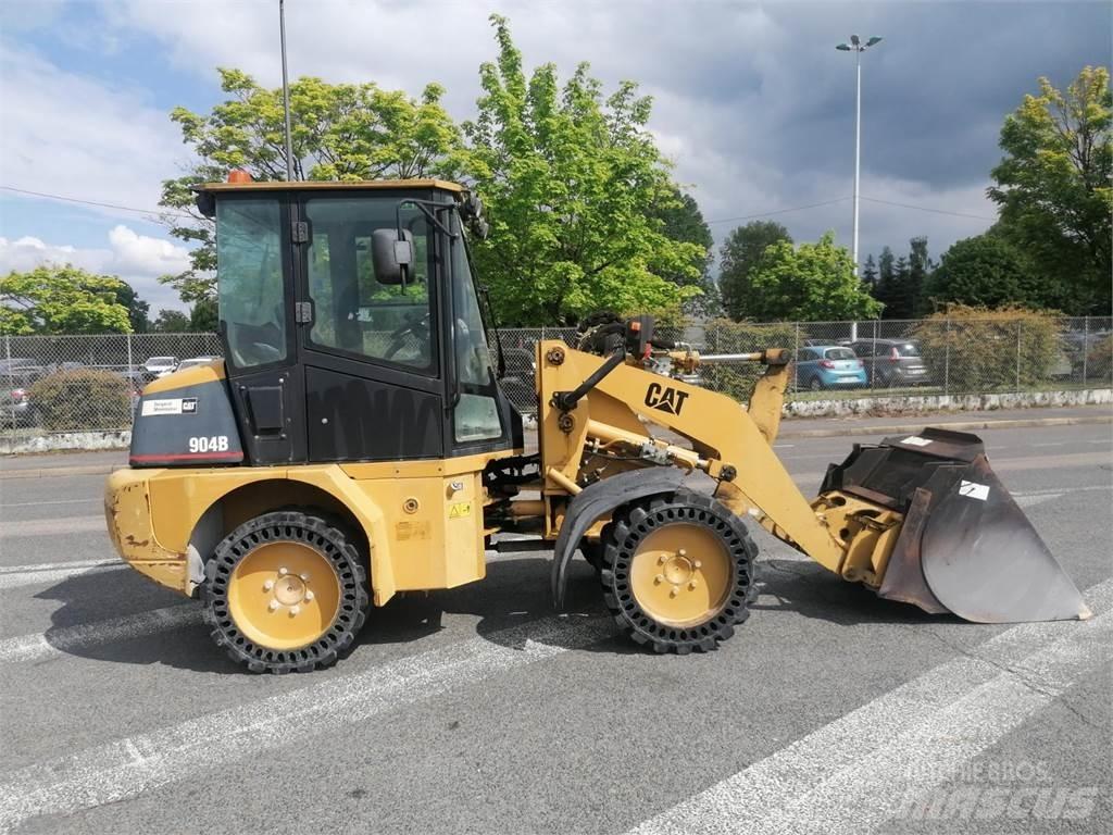 CAT 904B Ďalšie nakladače, rýpadlá a príslušenstvo
