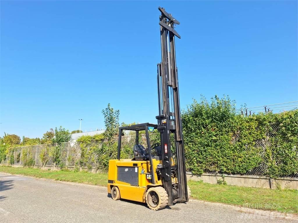 CAT EC55N Iné