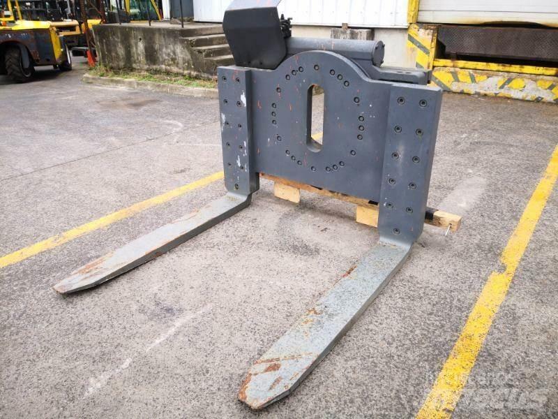 Combilift 360° Otočné vidlice