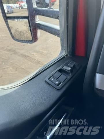 Kenworth T880 Iné