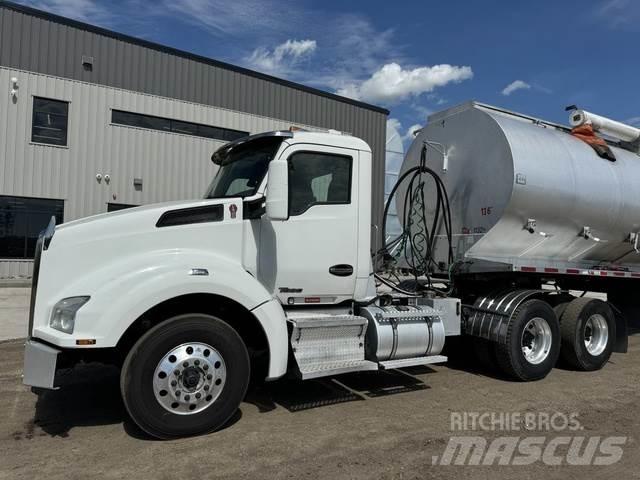 Kenworth T880 Iné