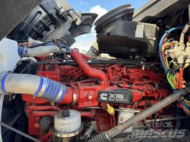 Kenworth T880 Iné