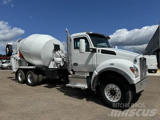 Kenworth T880 Iné