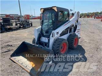 Bobcat S590 Šmykom riadené nakladače