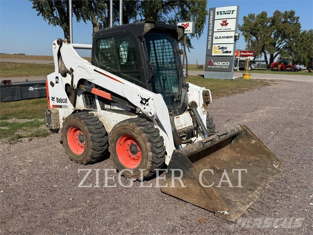 Bobcat S590 Šmykom riadené nakladače