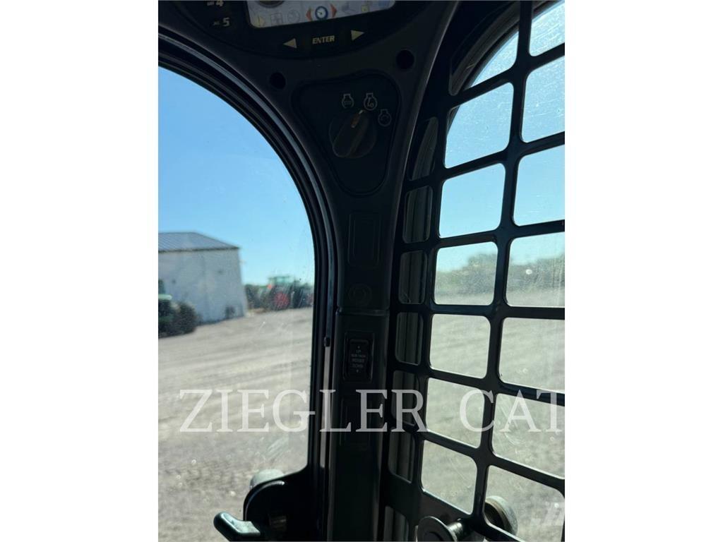 Bobcat S590 Šmykom riadené nakladače