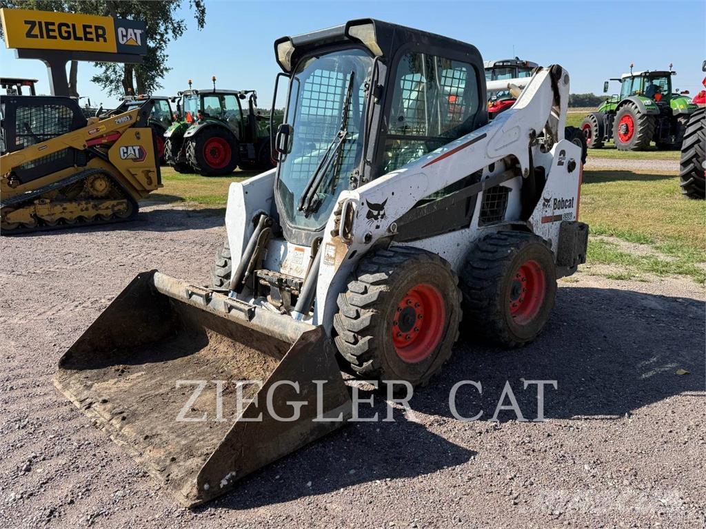 Bobcat S590 Šmykom riadené nakladače