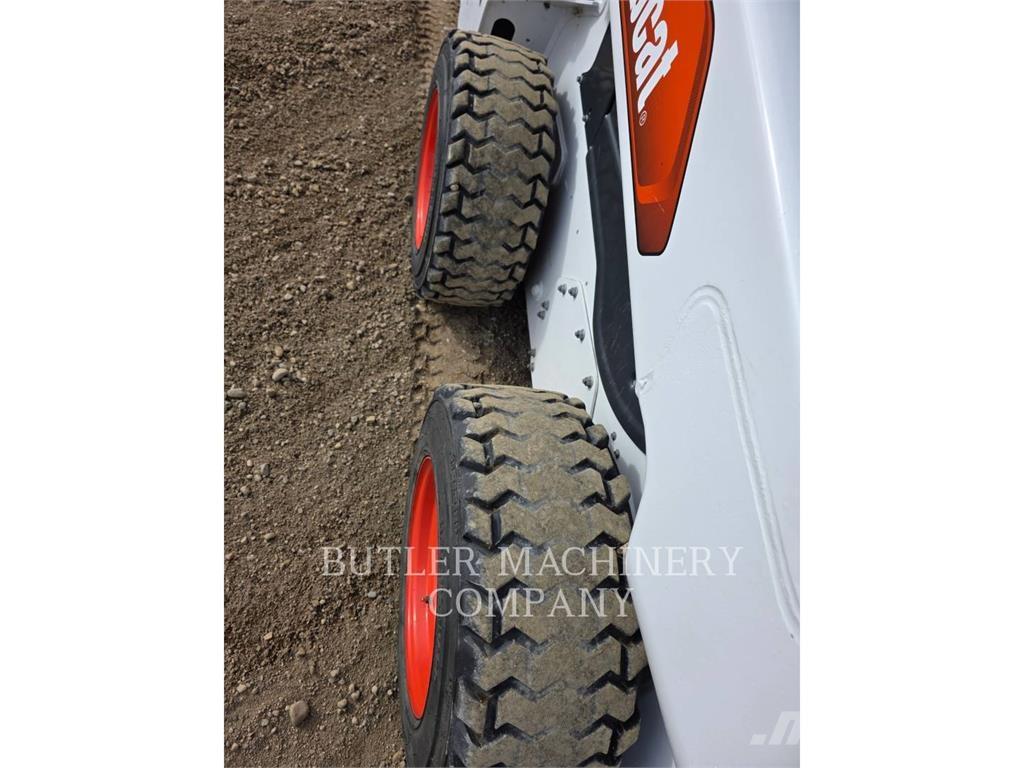 Bobcat S66 Šmykom riadené nakladače