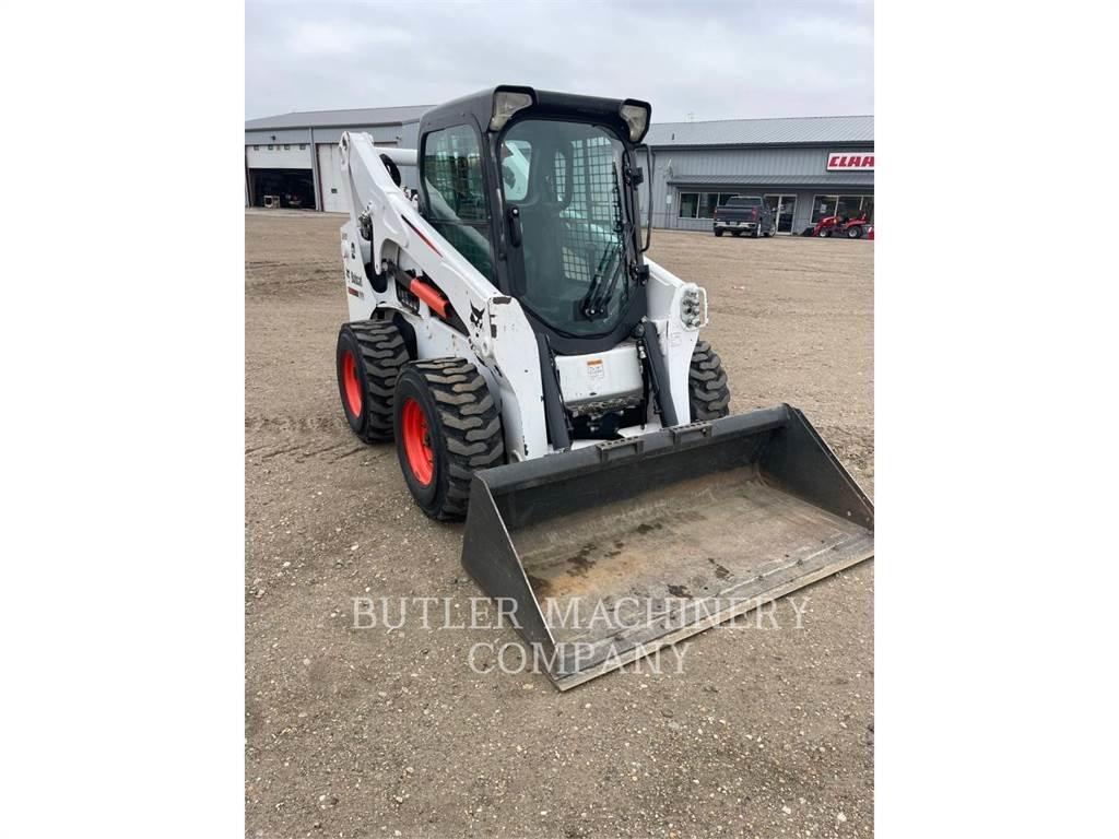 Bobcat S750 Šmykom riadené nakladače