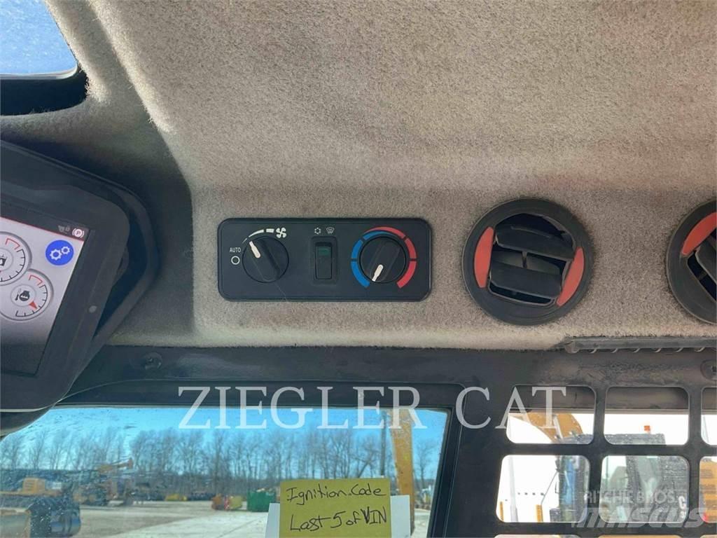 Bobcat S76 Šmykom riadené nakladače