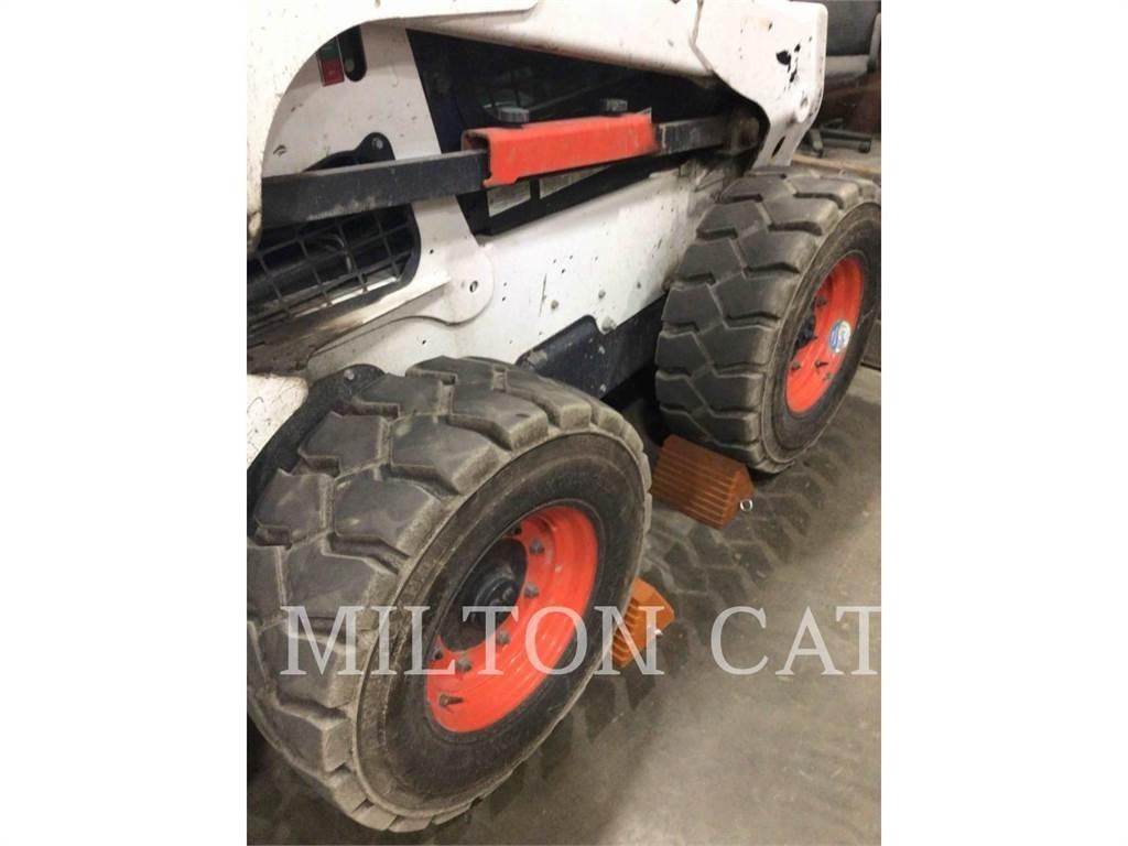 Bobcat S770 Šmykom riadené nakladače
