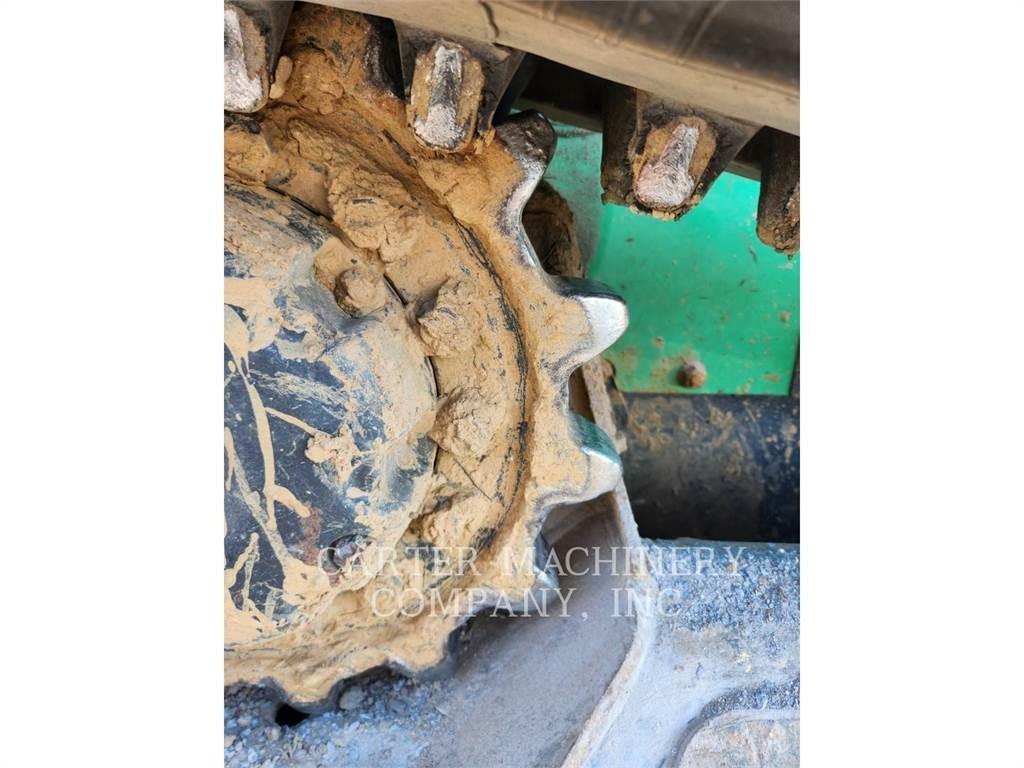 Bobcat T550 Šmykom riadené nakladače
