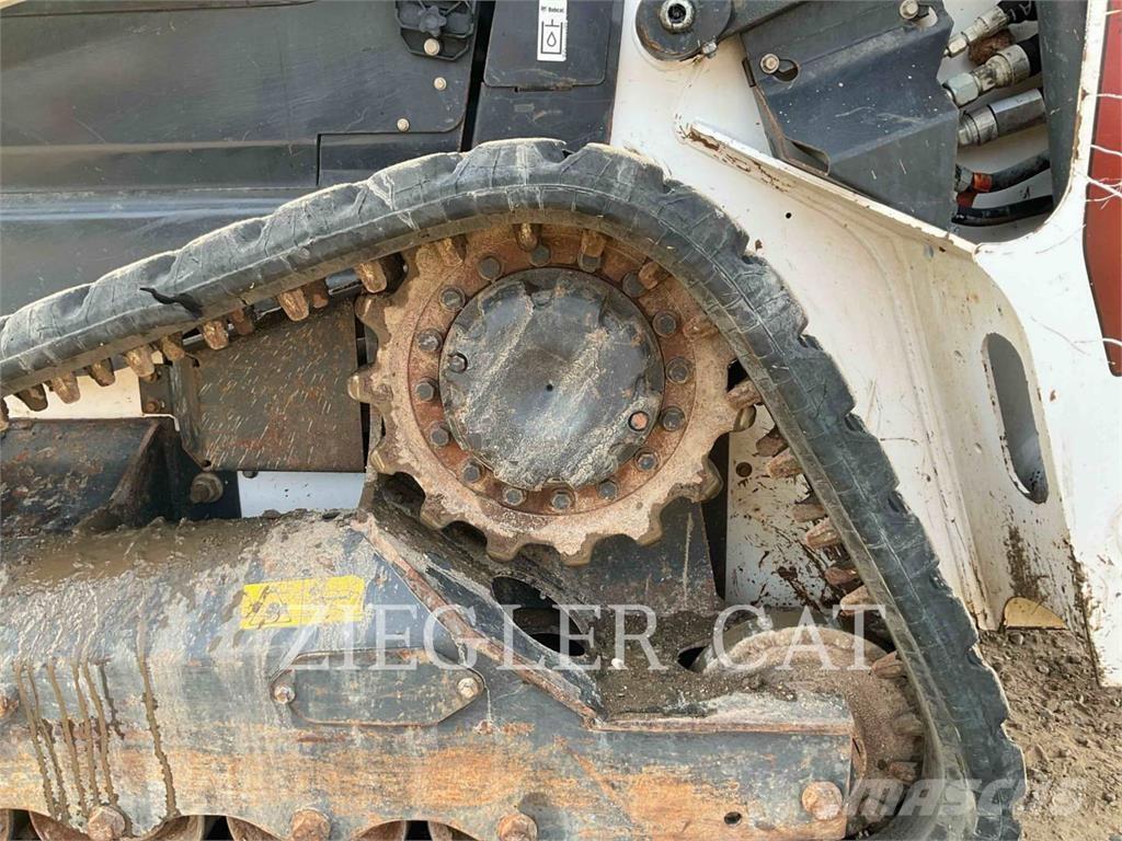 Bobcat T66 Pásové nakladače