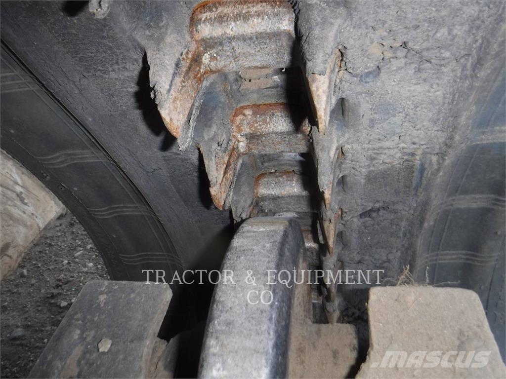 Bobcat T76 Šmykom riadené nakladače