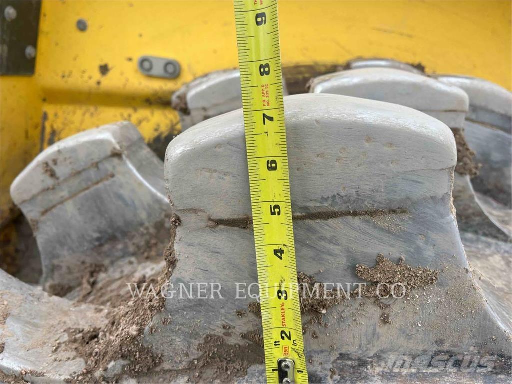 Bomag BC462EB Kolesové nakladače