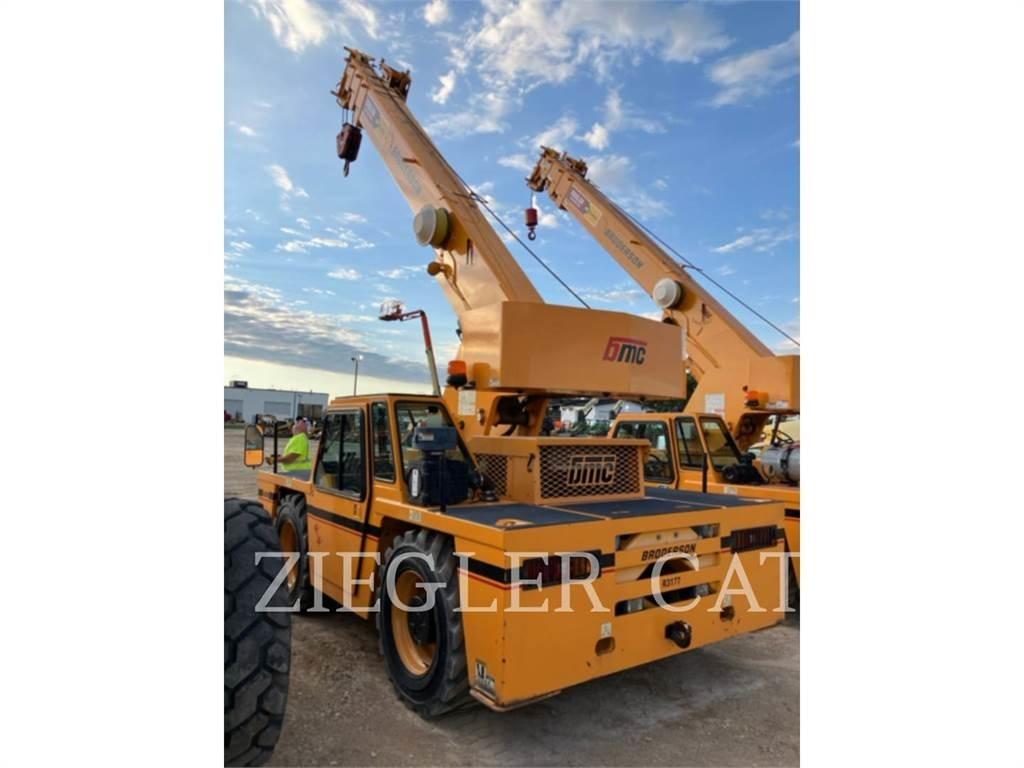 Broderson CRANE IC2003H Univerzálne terénne žeriavy