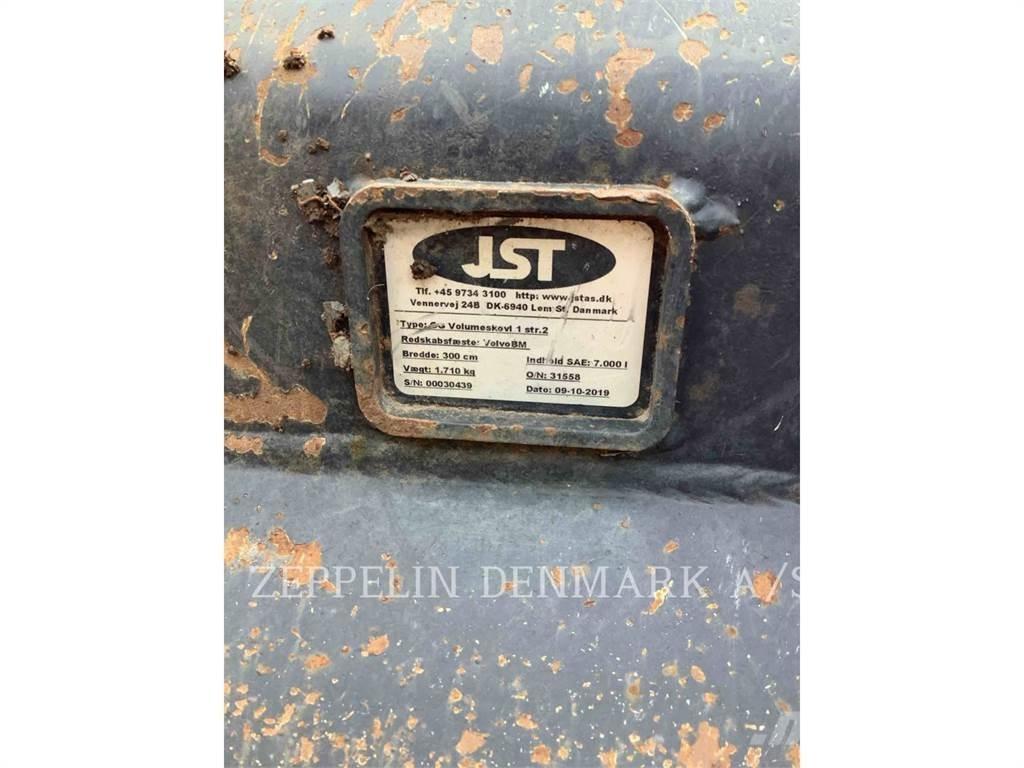 CASE 921G Kolesové nakladače