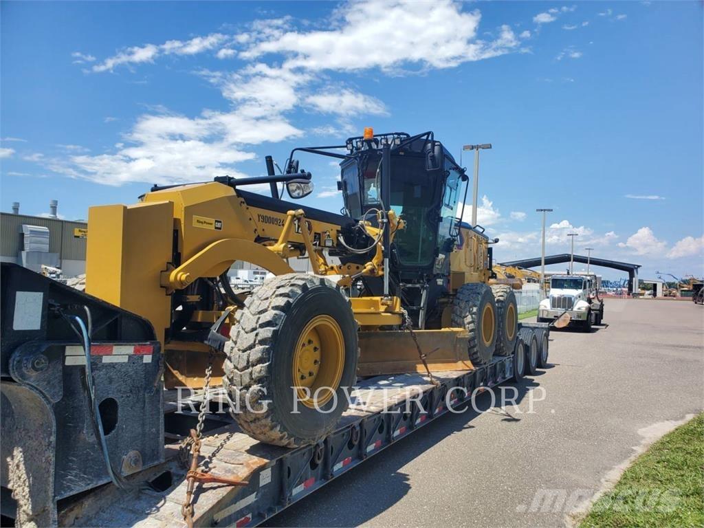 CAT 120 AWD CS Grejdery