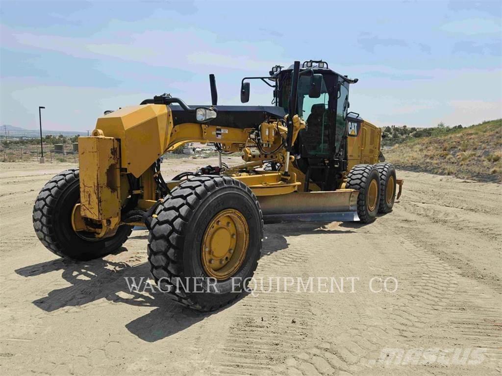 CAT 120M2 AWD Grejdery