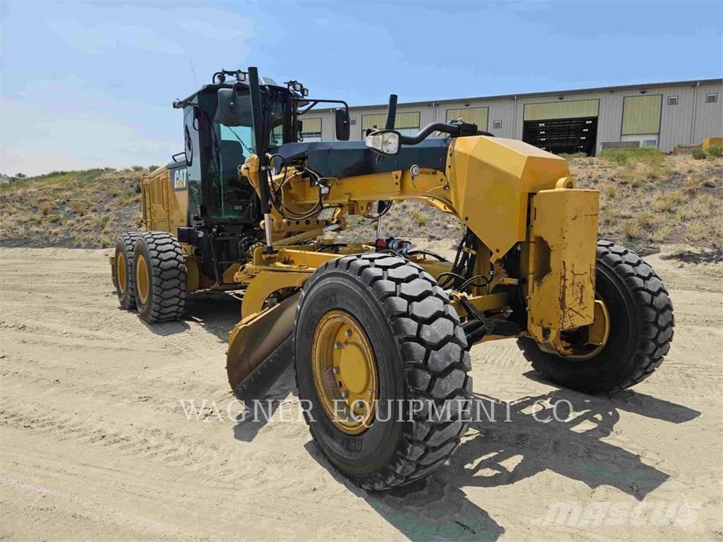 CAT 120M2 AWD Grejdery