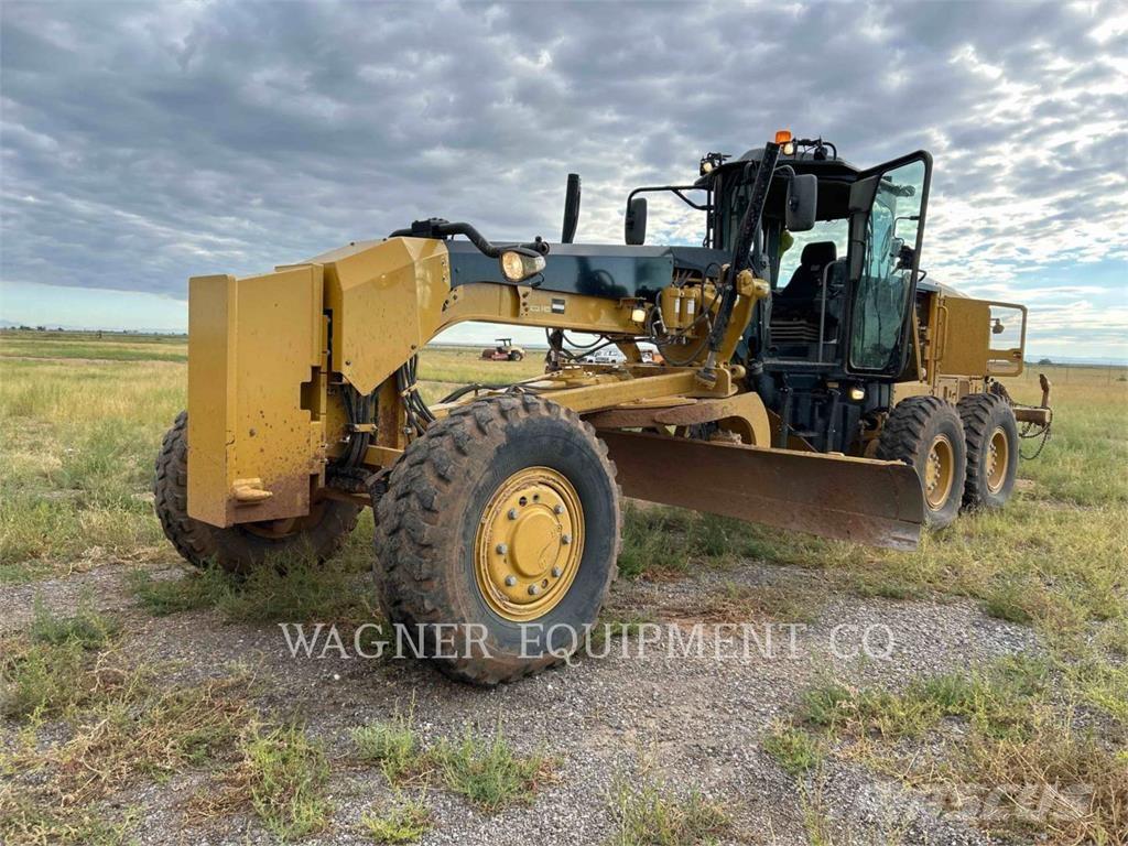 CAT 120M2 AWD Grejdery