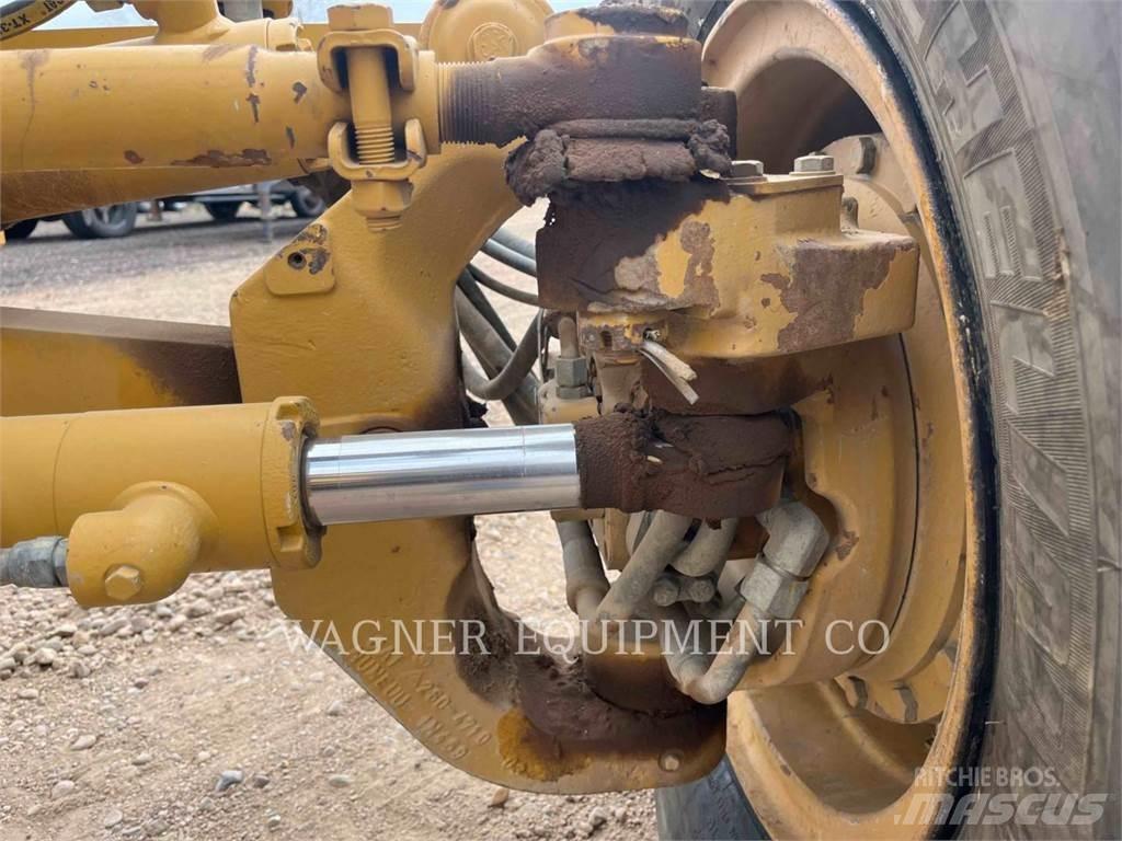 CAT 120MAWD Grejdery