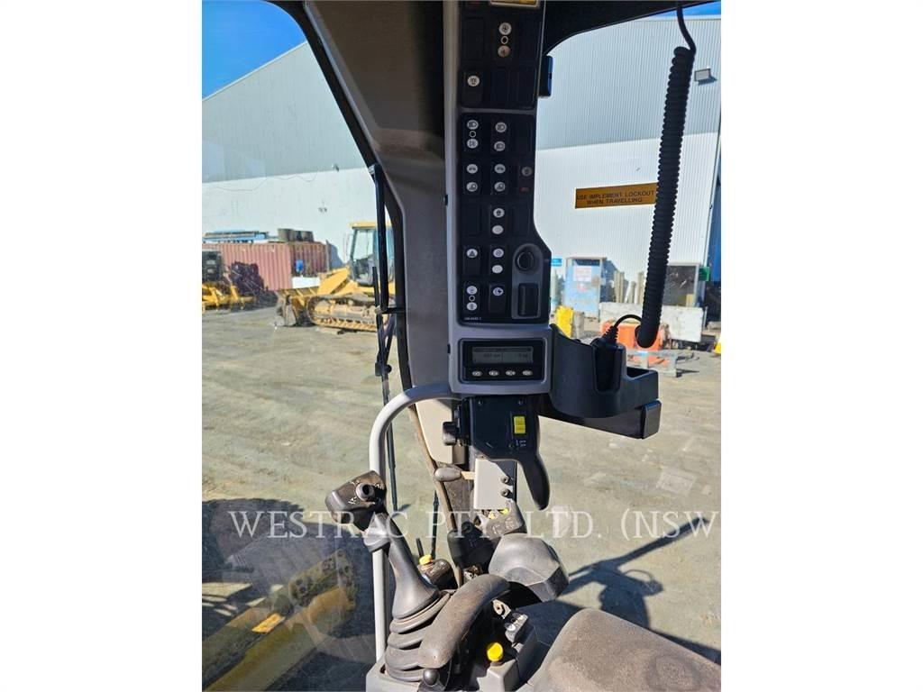 CAT 12M Grejdery