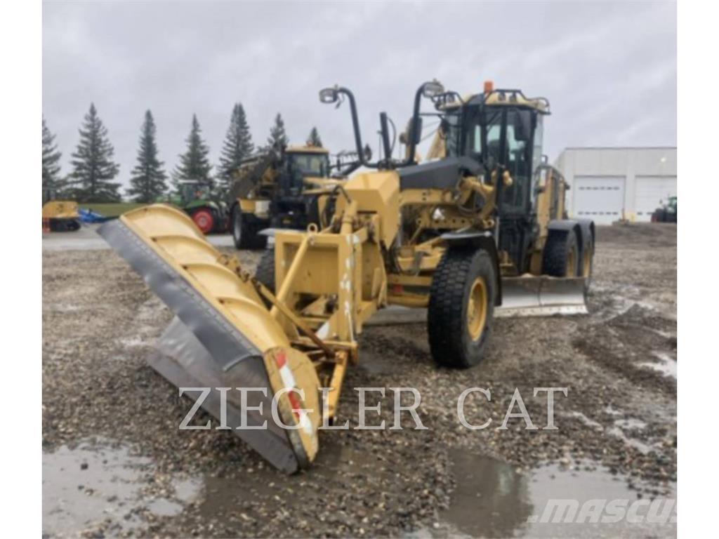 CAT 12M Grejdery
