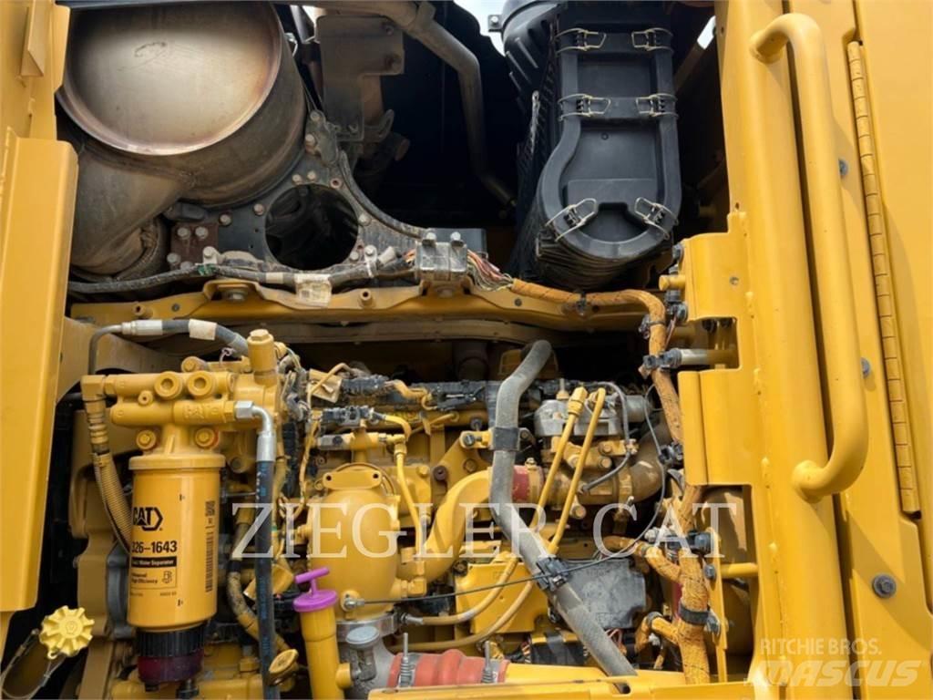 CAT 12M2AWD Grejdery