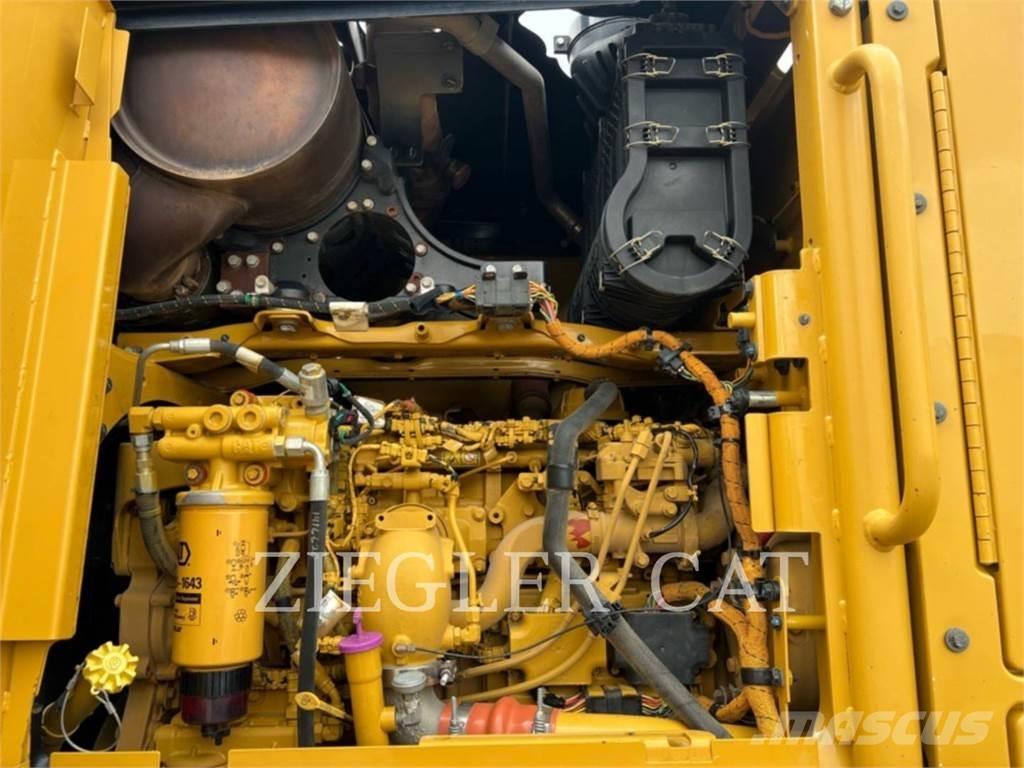 CAT 12M2AWD Grejdery